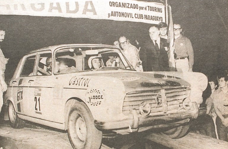 Largada Simbólica del Dunhill Transchaco Rally, en 1971.