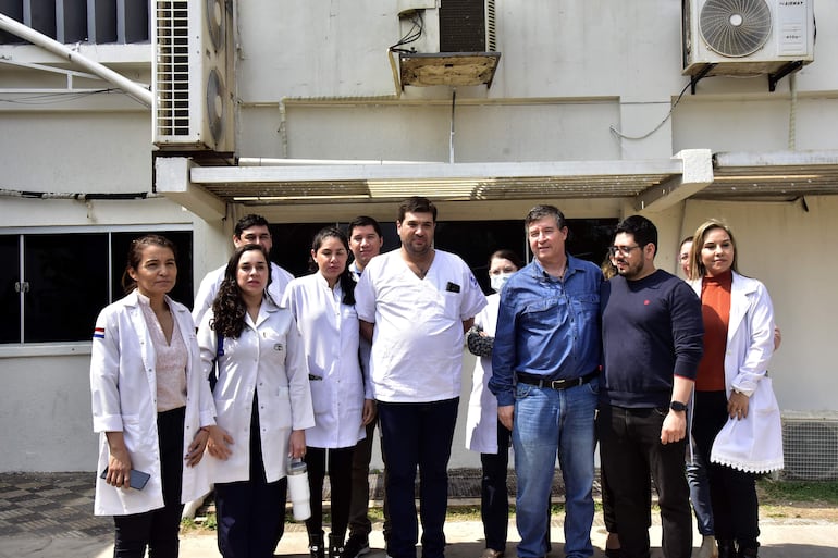 Los médicos cirujanos pediátricos del Hospital Central, se están movilizando desde la semana pasada. 