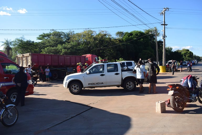 El accidente de tránsito movilizó a la Policía Nacional. 