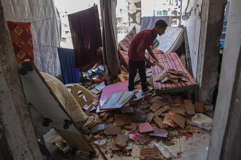 Las fuerzas armadas pusieron énfasis en que tomaron varias medidas para prevenir el daño a civiles antes del ataque, como el uso de “munición precisa” y la vigilancia aérea. (Photo by Omar AL-QATTAA / AFP)