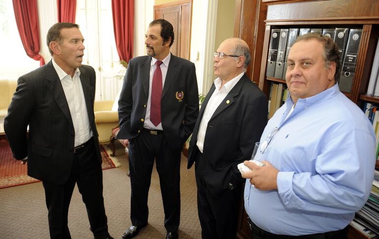 Juan José Zapag, Marcelo Recanate, Juan Ángel Napout.