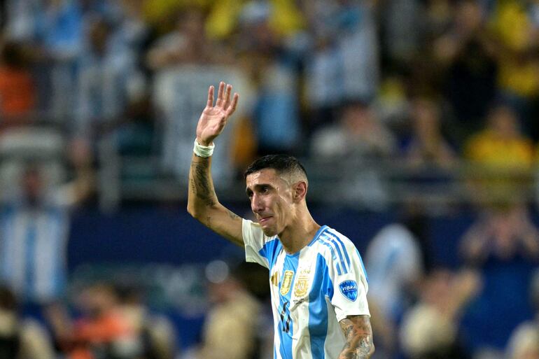 Argentina's forward #11 Angel Di Maria leaves the pitch after being substituted during the Conmebol 2024 Copa America tournament final football match between Argentina and Colombia at the Hard Rock Stadium, in Miami, Florida on July 14, 2024. (Photo by JUAN MABROMATA / AFP)