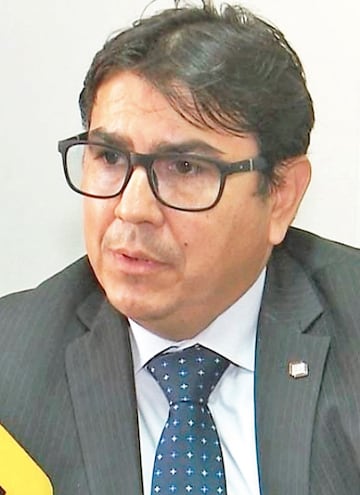 Néstor Coronel, fiscal.