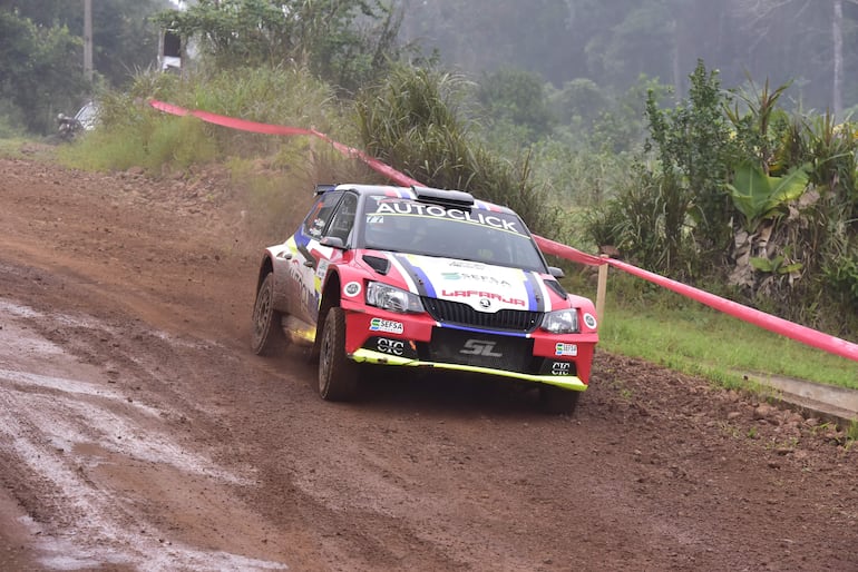 Sebastián Lafarja y Herman Vargas Peña, con el Škoda Fabia R5, fueron los mejores  de la RC2B.