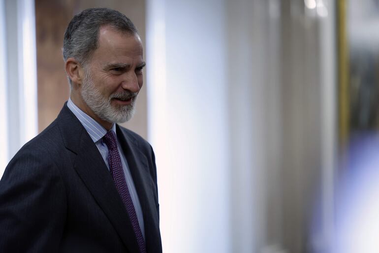 El rey Felipe VI a su llegada a la audiencia real con la Cámara Comercio Brasil-España (CCBE) celebrada en el palacio de la Zarzuela, Madrid este martes. El monarca español hoy cumple 56 años.