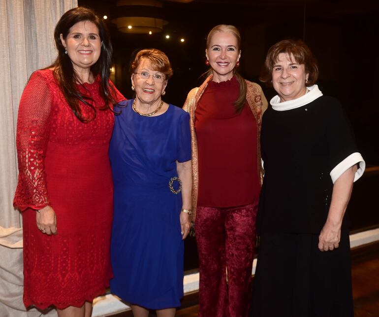 Ana Ceuppens, Queña Auad, Vivian Bernárdez de Cibils e Hilda Rieder.