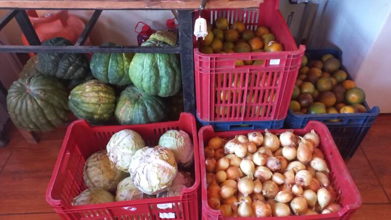 Estado de las frutas y verduras en la escuela de J. Eulogio Estigarribia, Caaguazú, según la empresa proveedora Ladero Paraguayo .S.A.