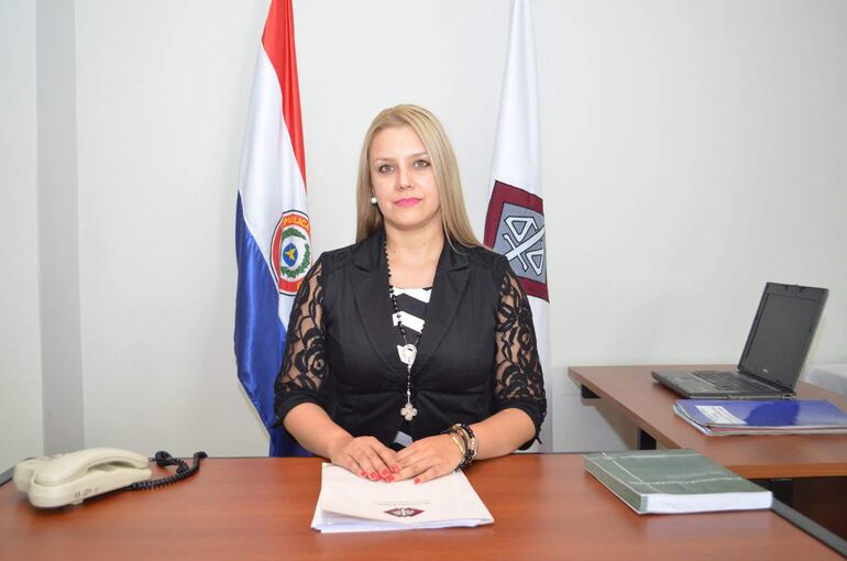La fiscala Lourdes Bobadilla, de la localidad de Ñemby, una de las recusadas por el intendente Tomás Olmedo.