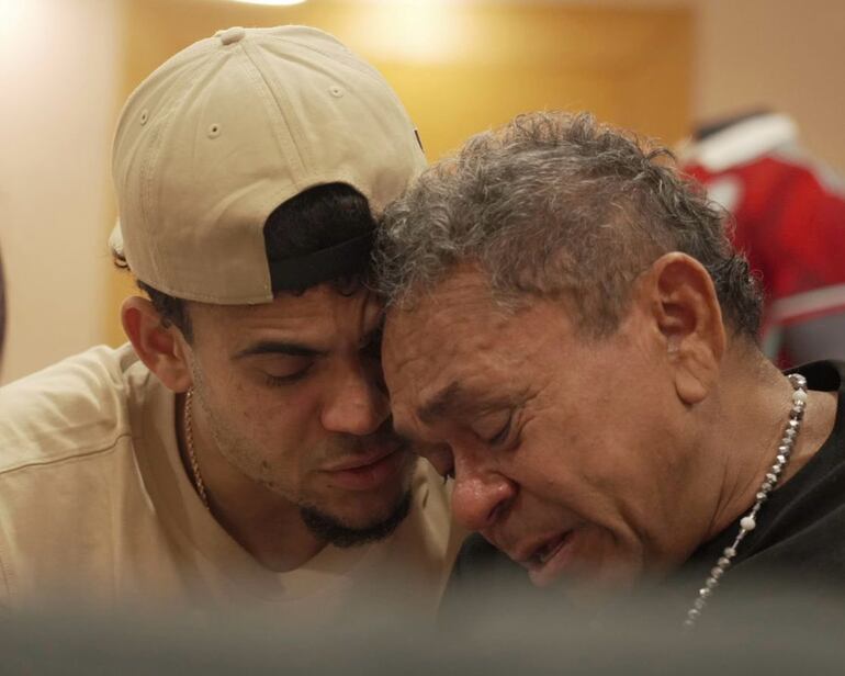 Luis Díaz, jugador del Liverpool, y su padre Luis Manuel Díaz.