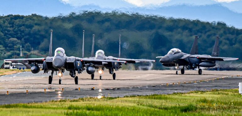 Aviones de combate F-15K surcoreanos.