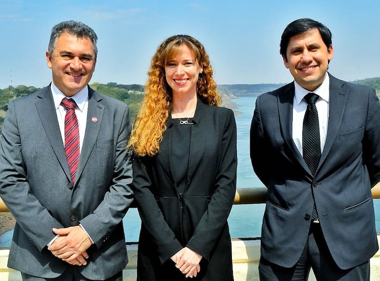 Los consejeros Luis Villordo, Gerardo Blanco y María Antonia Gwynn participaron ayer de la primera reunión plenaria.