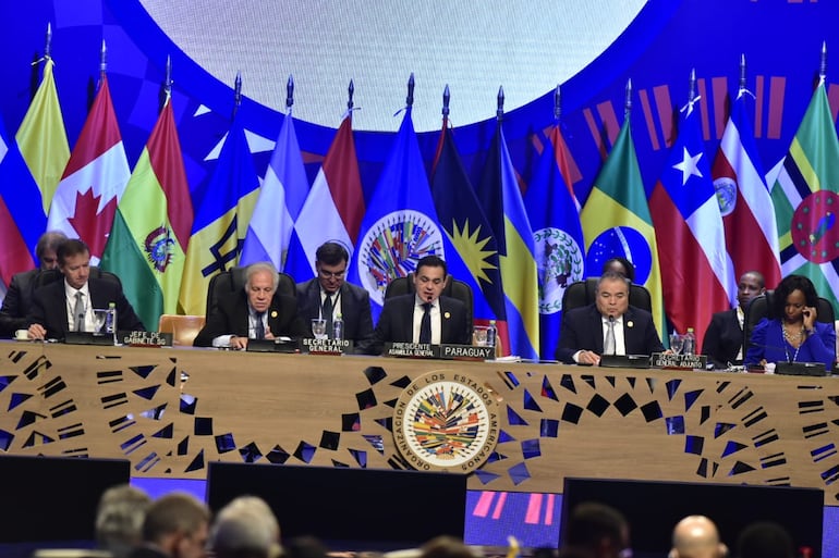 Los participantes de la Asamblea General de la OEA, este viernes, en Paraguay.