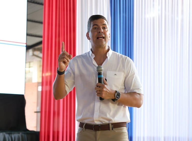 Santiago Peña en el Colegio Técnico Nacional