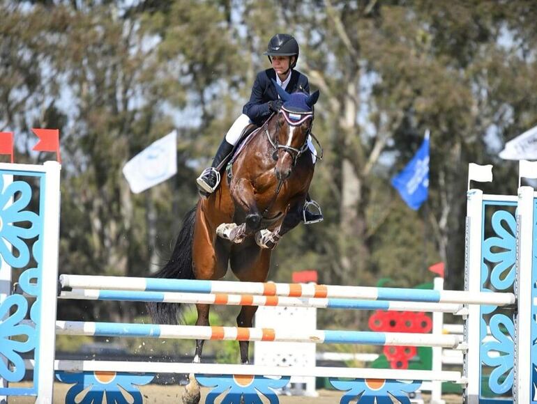 Joaquina Campuzano se adueñó de la categoría 1.10 metros, en las competencias del miércoles.