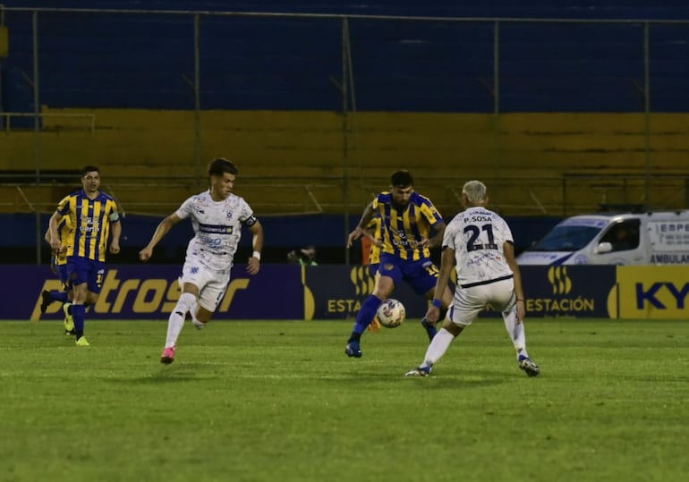 Luqueño recibe a 2 de Mayo en el último juego en el Feliciano Cáceres