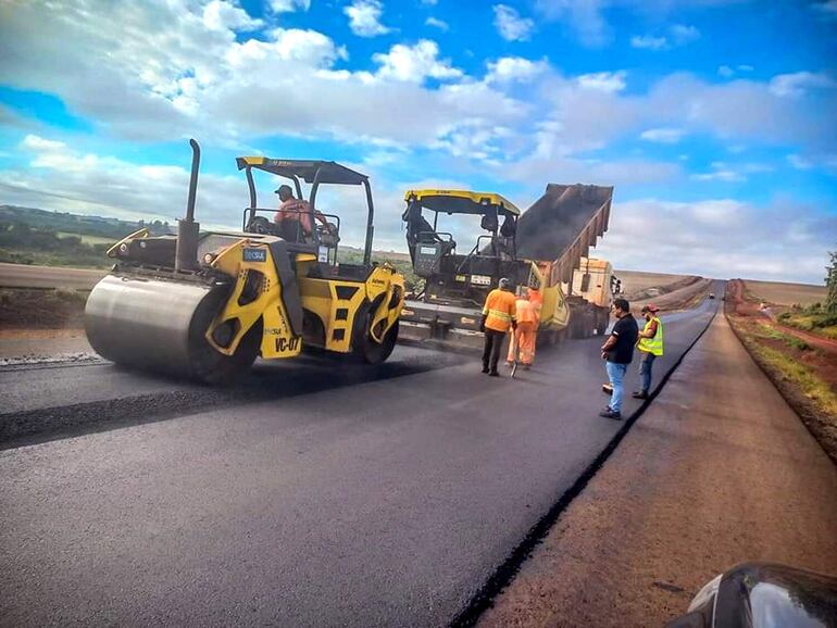 Continúan las obras de acceso al puente en el lado paraguayo.