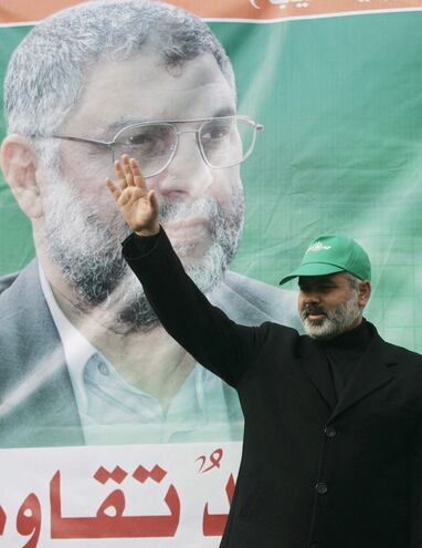 Ismail Haniyeh durante la campaña previa a las elecciones legislativas palestinas de 2006.