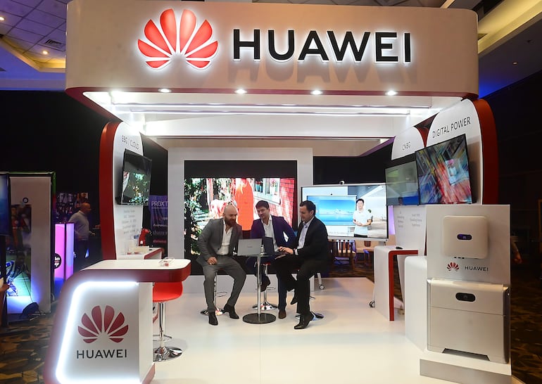 En el stand de HUAWEI se exhibieron los productos tecnológicos y de vanguardia con que cuenta la empresa.