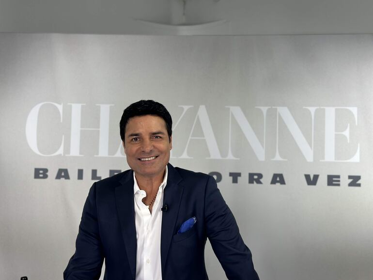 El cantante puertorriqueño Chayanne, a los 55 años. Confiesa en una entrevista que "se puede ser objeto de deseo" a cualquier edad y que su relación con el público sigue muy viva.