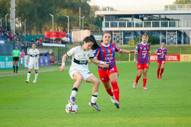 El clásico femenino culminó sin goles / Gentileza @APFfutbolFEM