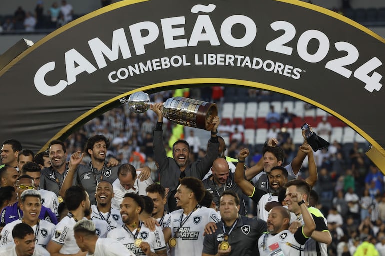 Botafogo consiguió el sábado su primera Copa Libertadores al derrotar al Atlético Mineiro