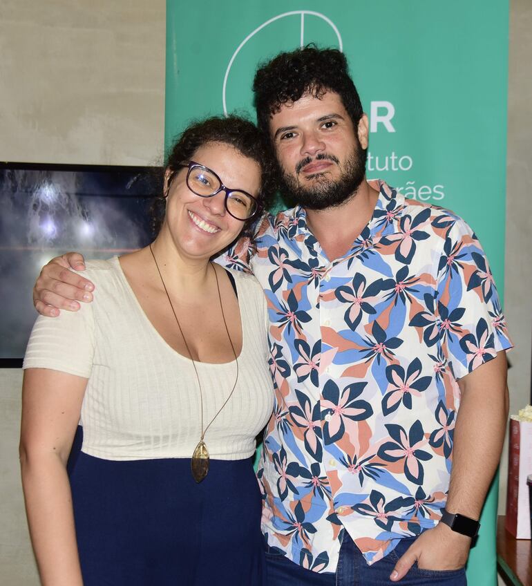 Clarissa Forecchi junto con Lenildo de Oliveira. 