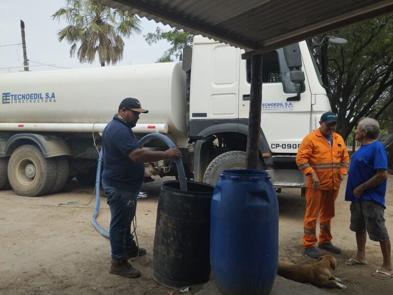 La distribución de agua se da de forma permanente