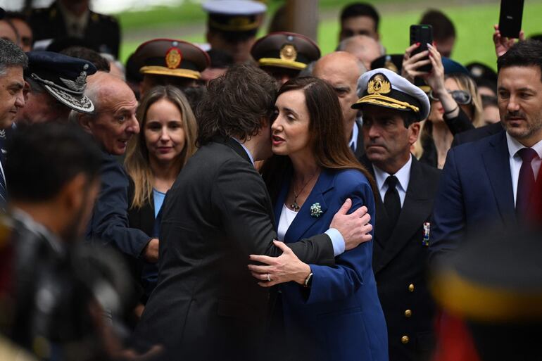 El presidente Javier Milei junto su vicepresidenta Victoria Villarruel.