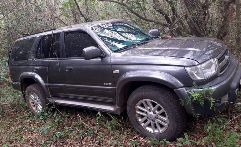 La camioneta todo terreno fue encontrada en una propiedad privada de la ciudad de Eusebio Ayala.