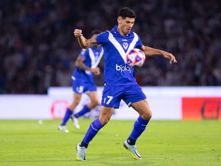 El paraguayo José Florentín, futbolista de Vélez Sarsfield.