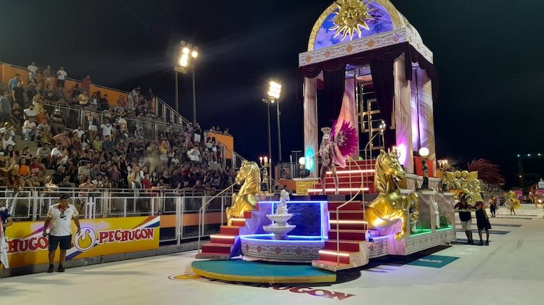 Arrancó el primer fin de semana del carnaval encarnaceno 2023.