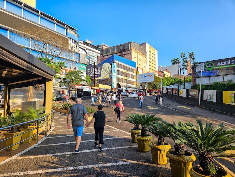 El turismo de compras ha ayudado a Ciudad del Este a consolidarse como un polo de desarrollo.