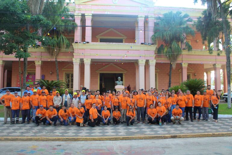 Equipo humano que conforma la comisión interinstitucional de lucha contra el dengue en Villarrica.