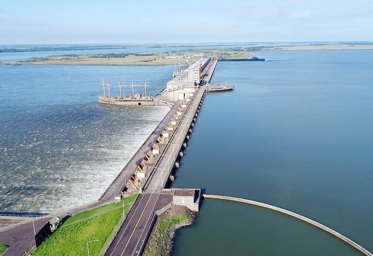 Represa hidroeléctrica paraguayo-argentina de Yacyretá.