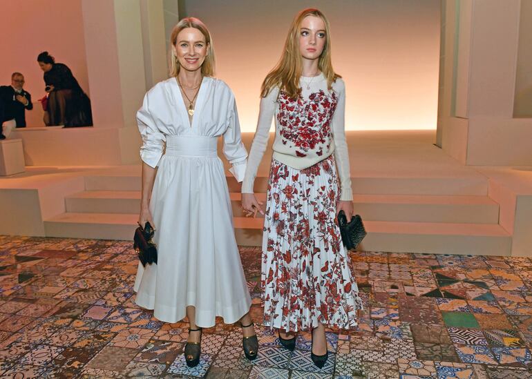 La actriz Naomi Watts y su hija Kai asistieron juntas al evento.