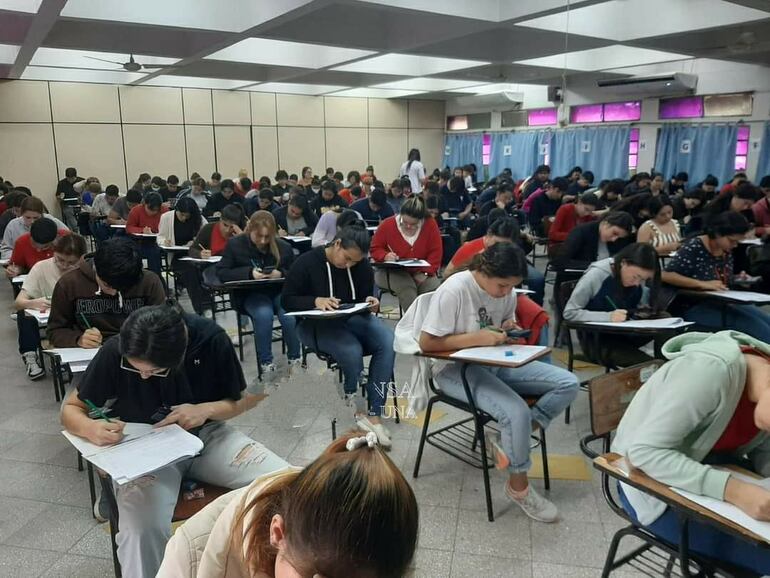 Medicina UNA: este martes 7 de noviembre se presentará examen para biología y química, para lo cual cuentan con 105 minutos.