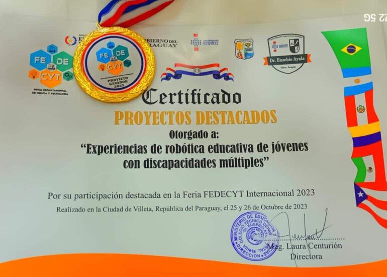 El certificado obtenido en la Feria FEDECYT, otorgados por los jurados, que permitió la acreditación a participación de una Feria Internacional en Cartagena, Colombia.