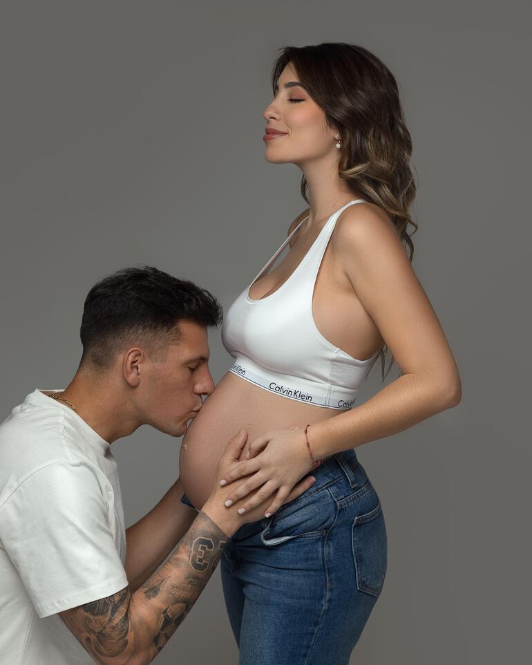 Gaspar Servio y Flor Tomeo aguardan con ansias a su primer hijo. (Instagram/Flor Tomeo)