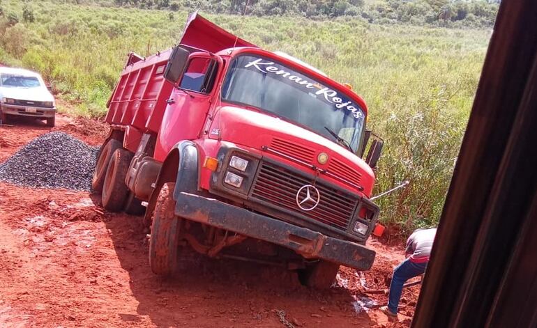 Exigen el asfaltado de un tramo de 66 kilómetros de la Ruta PY21, que atraviesa zonas altamente productivas