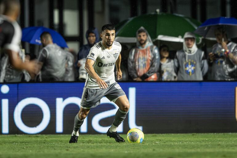 Junior Alonso, zaguero paraguayo del Atlético Mineiro, estará esta noche ante River Plate. (Foto gentileza del Atlético Mineiro).