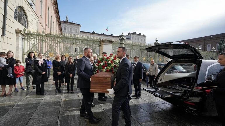 Turín, su ciudad natal, dio hoy el último adiós al filósofo italiano Gianni Vattimo (1936 - 2023).