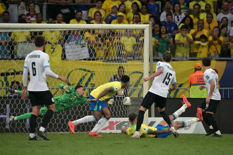 Uruguay empató con el golazo de Federico Valverde