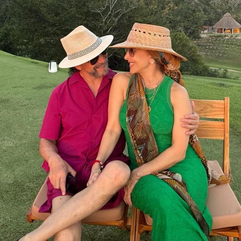 Marco Antonio Solís y Cristy Salas cumplieron 31 años de casados.