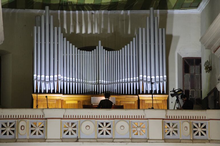 El órgano de tubos de la Catedral Metropolitana de Asunción y varios grupos corales formarán parte de este concierto.