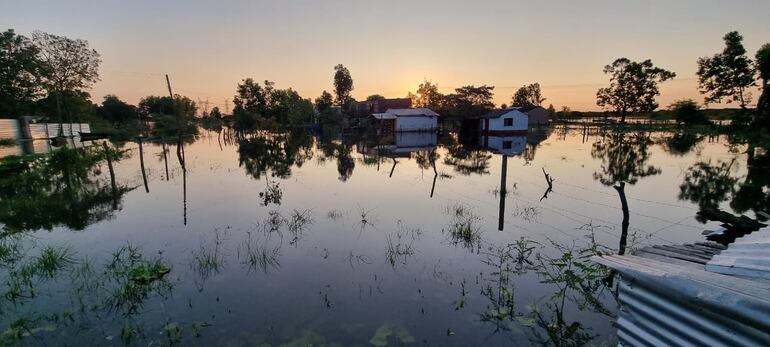 Vista de una de las zonas de uno de los barrios inundados de Villa Florida.