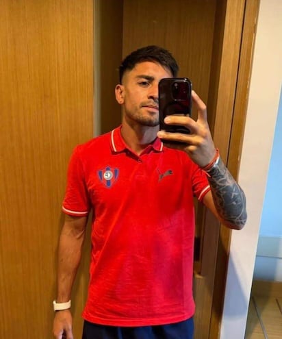 El argentino Jonatan Torres (29/12/1996), con la vestimenta de Cerro Porteño.