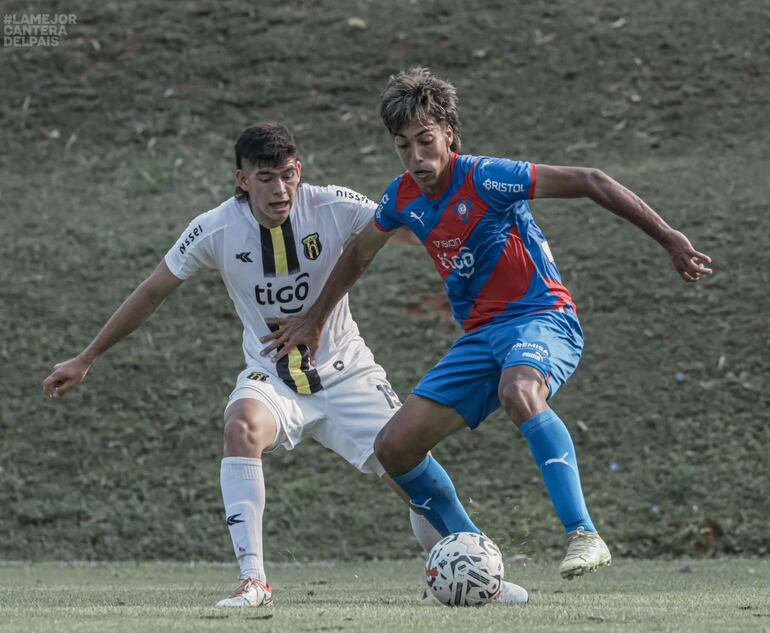 Los azulgranas culminaron el torneo como vice campeón luego de igualar puntos con Libertad.