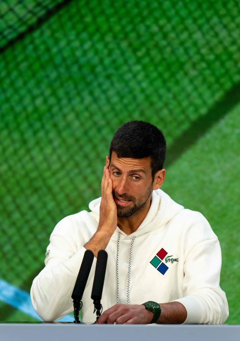 Tremenda decepción la que sintió el serbio Novak Djokovic al perder en la final frente al español Carlos Alcaraz.