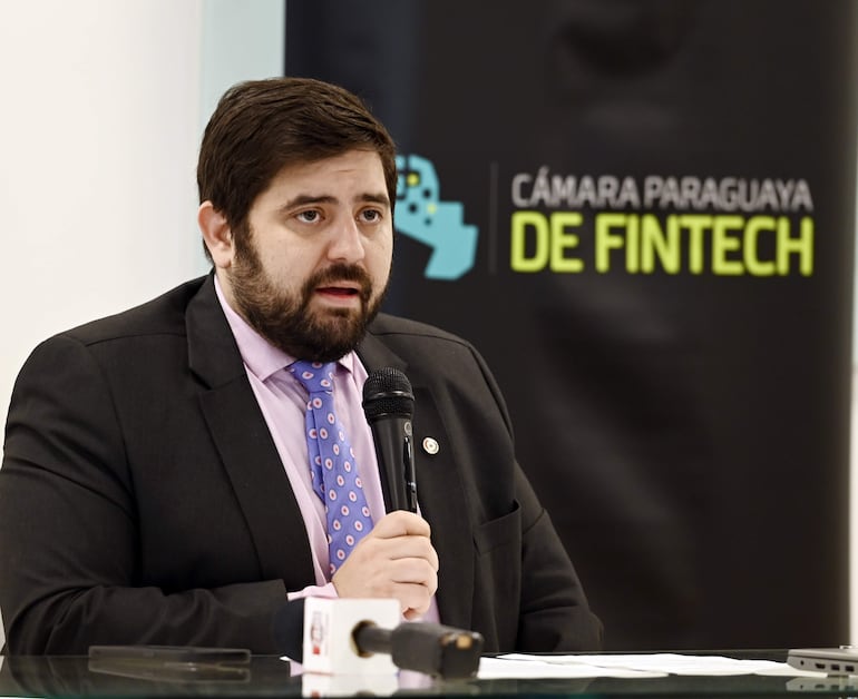 Fernando Arriola, director de la Cámara Paraguaya de Fintech.