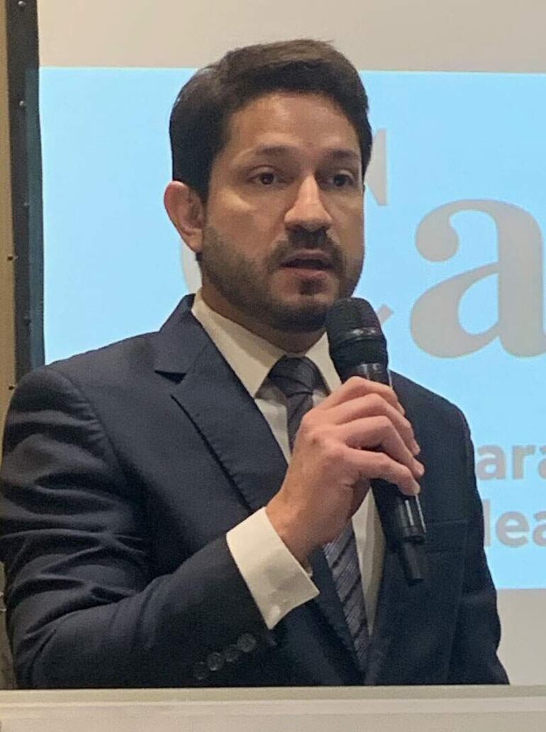 Raúl Valdez, presidente de Cafym (Centro de Armadores Fluviales y Marítimos). 